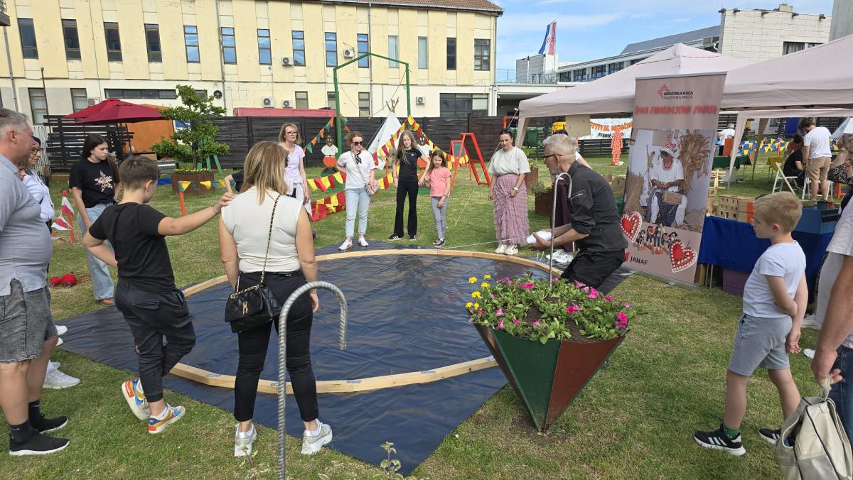 RADIONICA IZRADE MEGA ČIPKE TEHNIKOM STRING ART powered by #JANAF