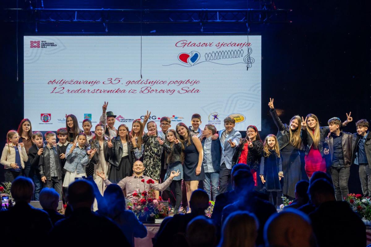 U Vukovaru uspješno održan 8. festival „SVI zaJEDNO HRVATSKO NAJ”