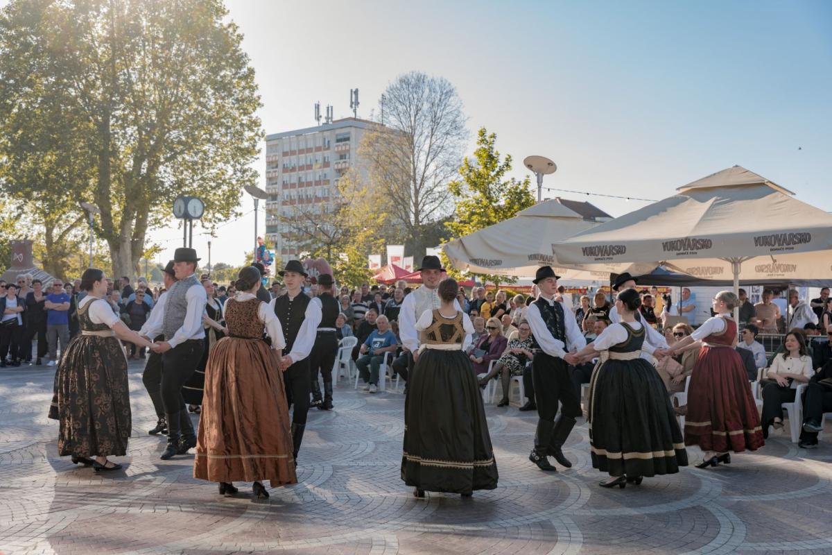 U Vukovaru uspješno održan 8. festival „SVI zaJEDNO HRVATSKO NAJ”