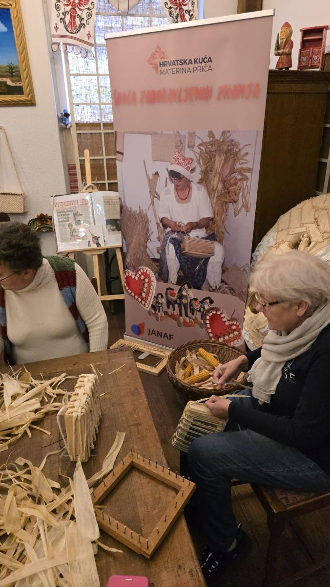 RADIONICA IZRADE UPORABNIH PREDMETA OD KOMUŠINE powered by #JANAF