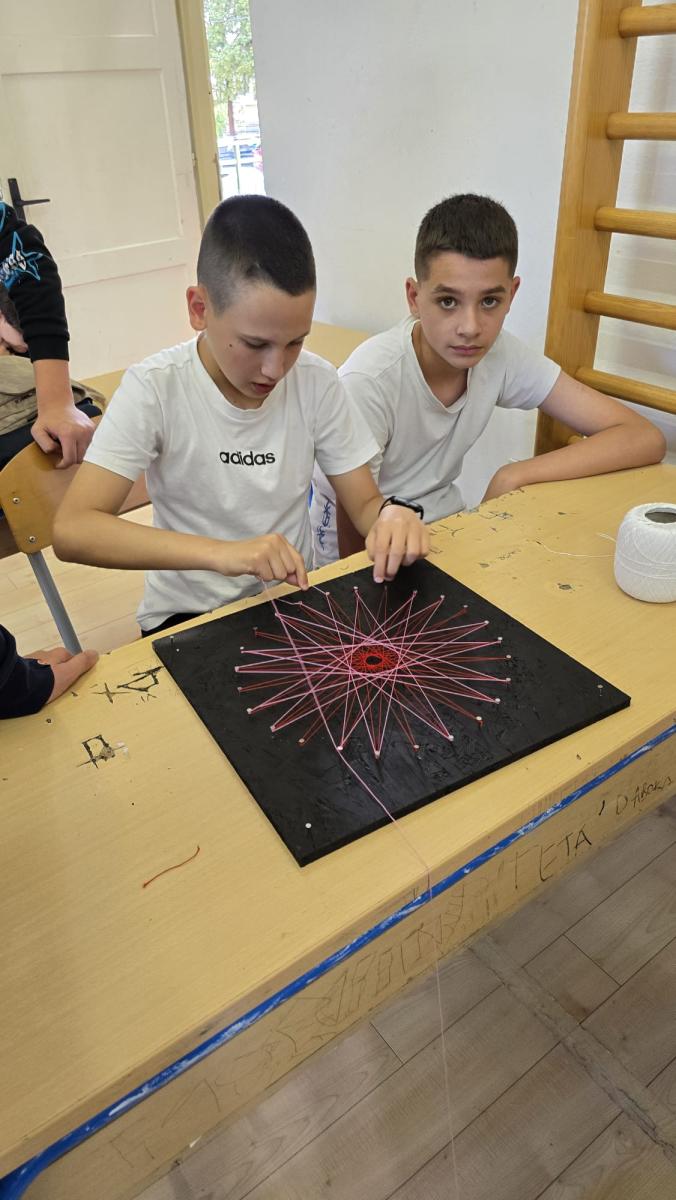 MatemA(R)Tika u OŠ Vrpolje: matematika, umjetnost i hrvatska čipka u rukama učenika