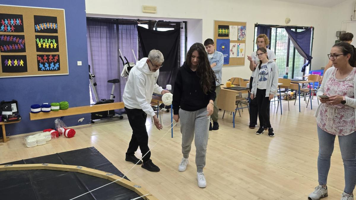 MatemA(R)Tika u OŠ Vrpolje: matematika, umjetnost i hrvatska čipka u rukama učenika