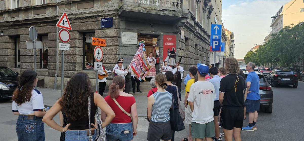 Sveučilišna škola hrvatskoga jezika i kulture