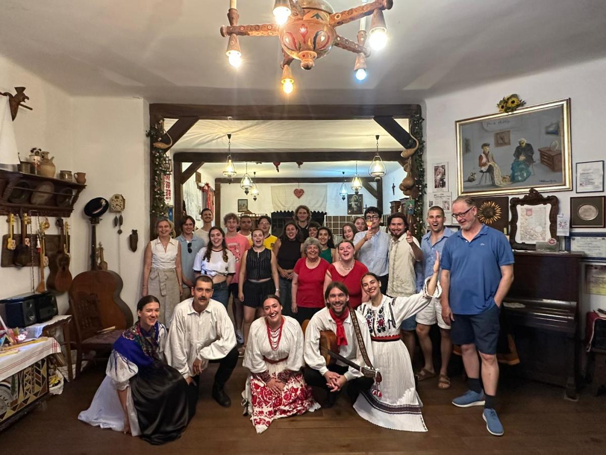 Sveučilišna škola hrvatskoga jezika i kulture