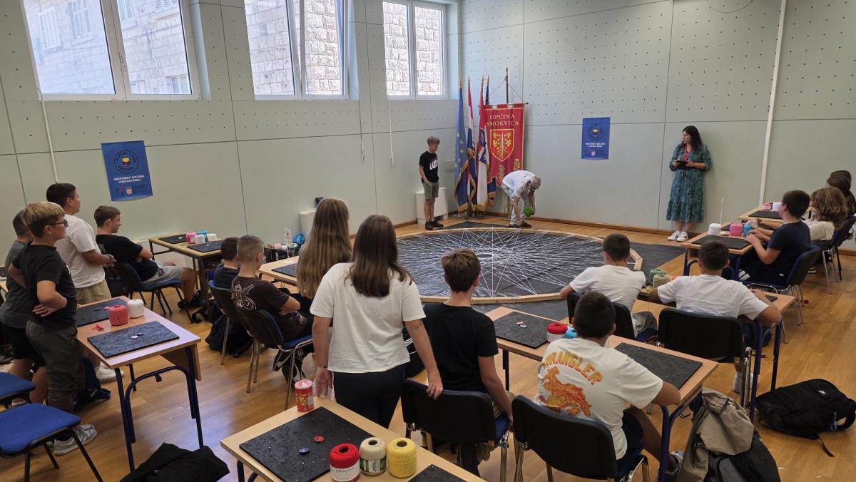 MatemA(R)Tika u Smokvici: matematika, umjetnost i čipka u otočnom okruženju