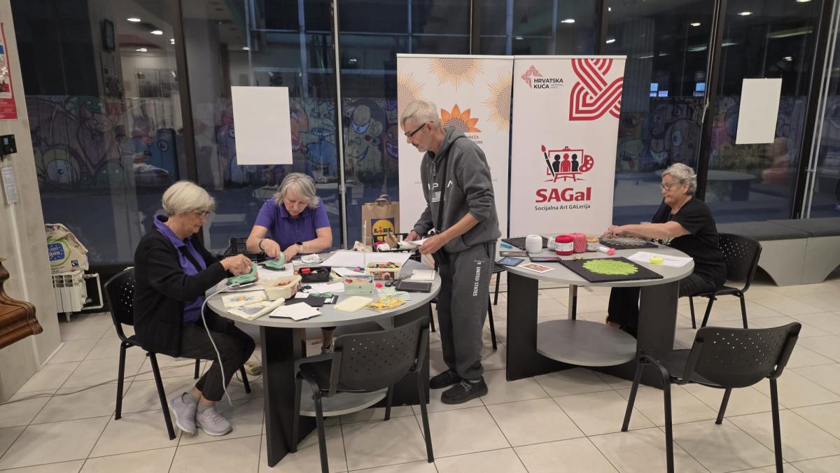 Hrvatska kuća „Materina priča” sudjelovala na Seniorskom performansu u Dubravi