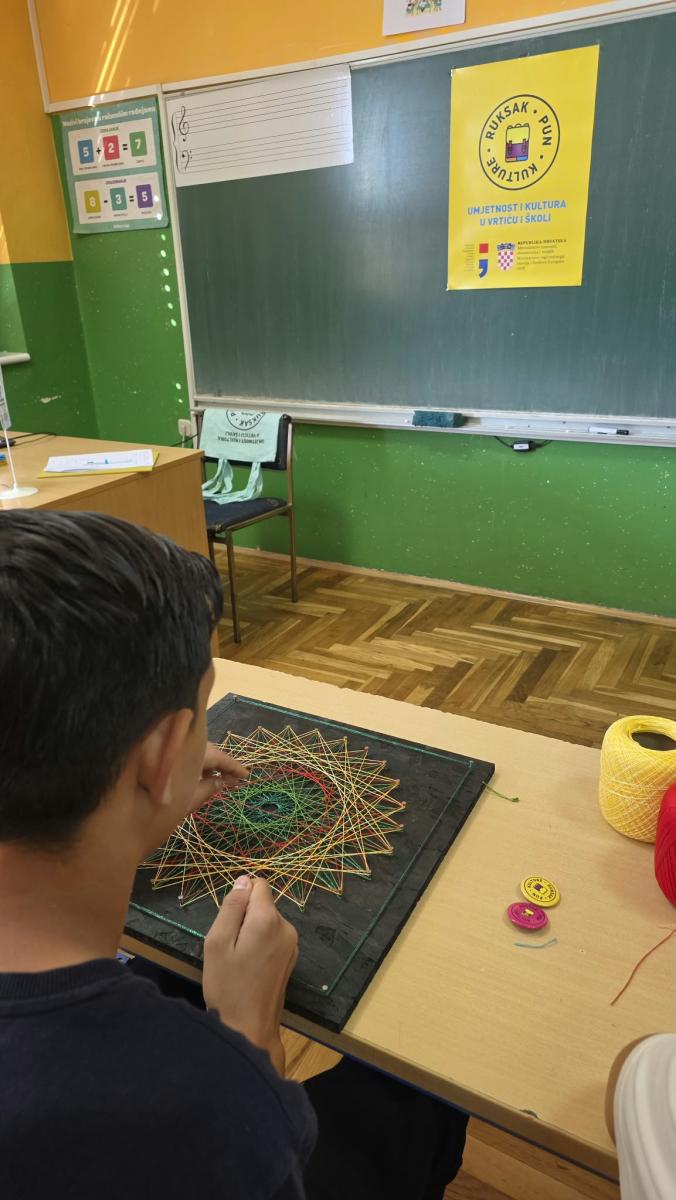 MatemA(R)Tika u Trnovitičkom Popovcu: kada matematika postane umjetnost