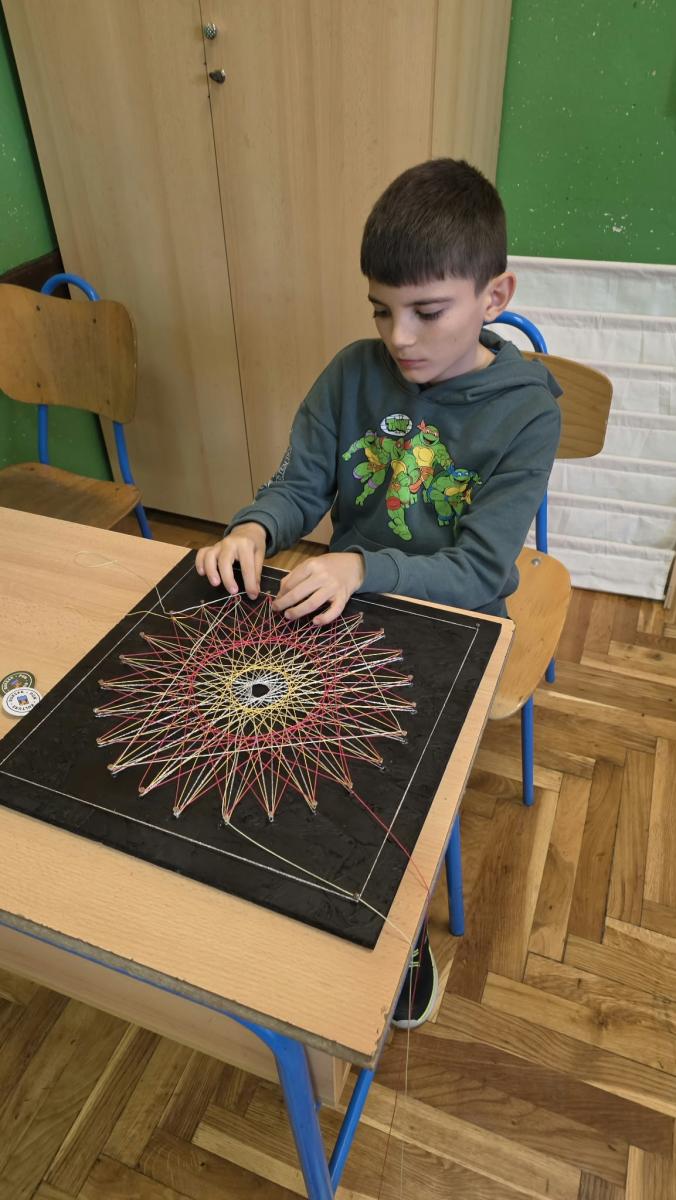 MatemA(R)Tika u Trnovitičkom Popovcu: kada matematika postane umjetnost