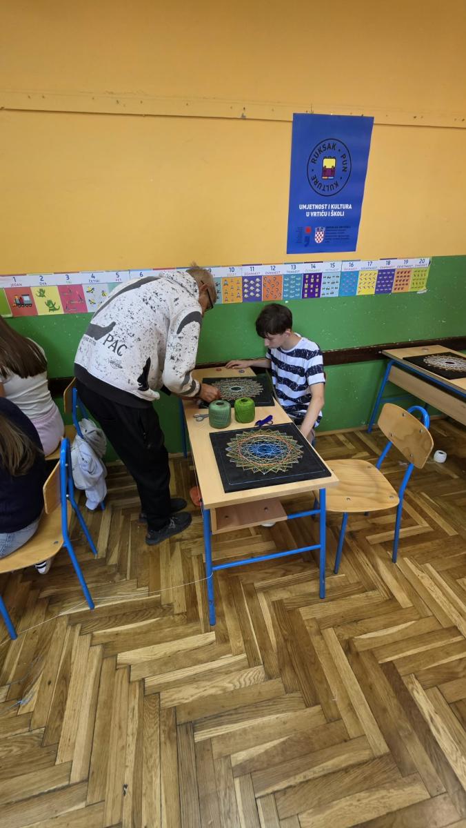 MatemA(R)Tika u Trnovitičkom Popovcu: kada matematika postane umjetnost
