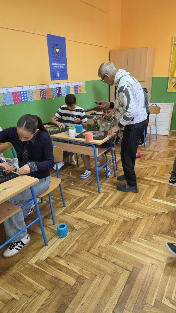 MatemA(R)Tika u Trnovitičkom Popovcu: kada matematika postane umjetnost