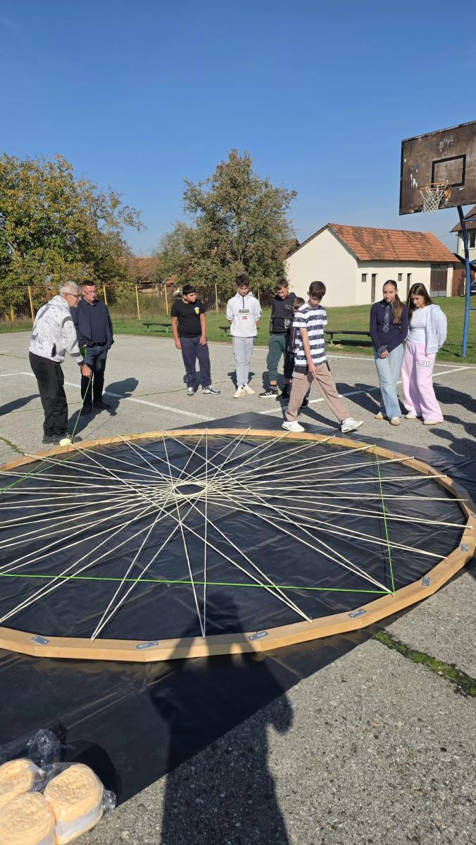 MatemA(R)Tika u Trnovitičkom Popovcu: kada matematika postane umjetnost