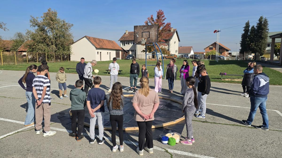 MatemA(R)Tika u Trnovitičkom Popovcu: kada matematika postane umjetnost